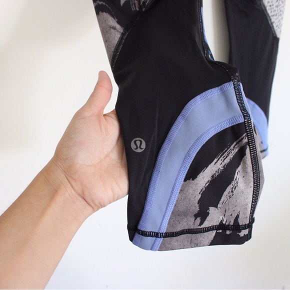 Lululemon Inspire Crop II Art Pop Black Multi Size 4 - Picture 4 of 7